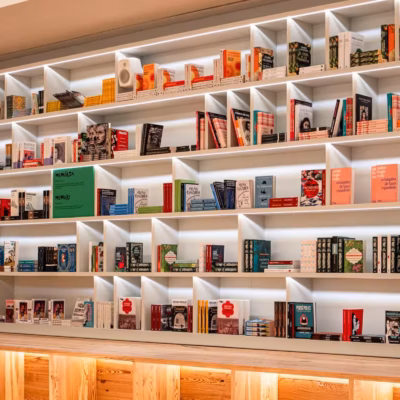 Creative Encounters: Manifesto Library (London)